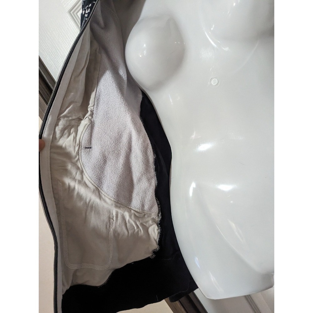 EUC🌟Lululemon Scuba Hoodie III Light Cotton Fleece Sz 8 Static Mist White Black - Picture 12 of 13